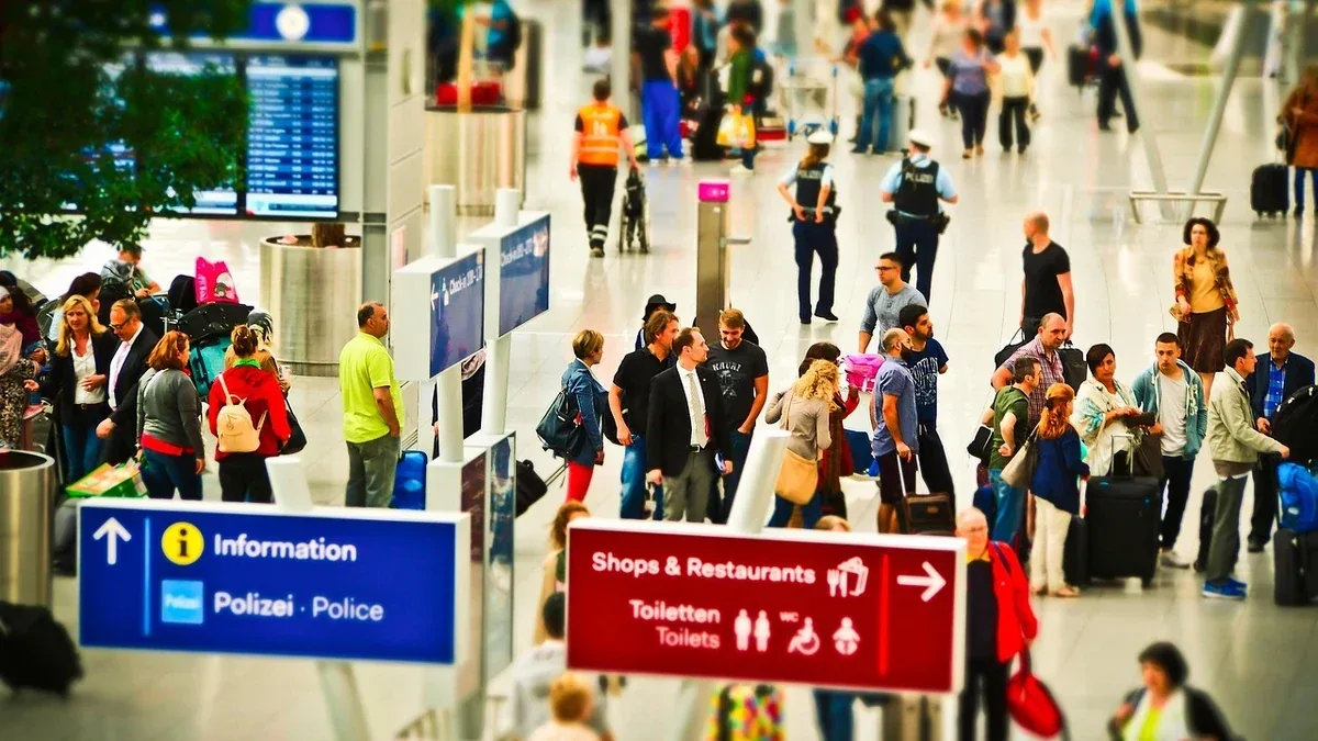 Come prepararsi ai controlli di sicurezza in aeroporto senza dimenticare nulla