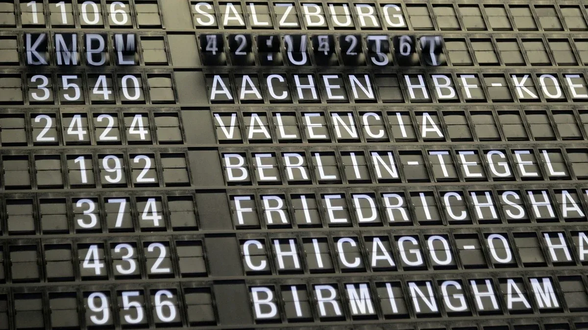 Come leggere il numero di volo e verificare il terminal corretto